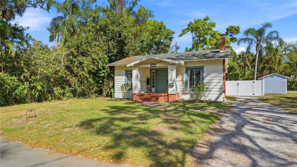 Image 35 of property listing at 2722 2ND AVENUE W, Bradenton, FL 34205