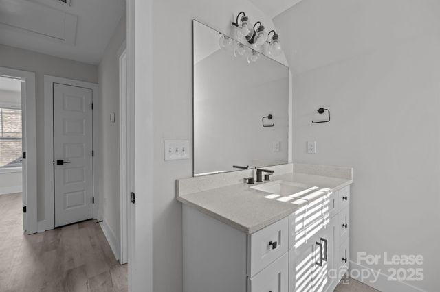 1644 Eastway Drive, Charlotte, NC 28205