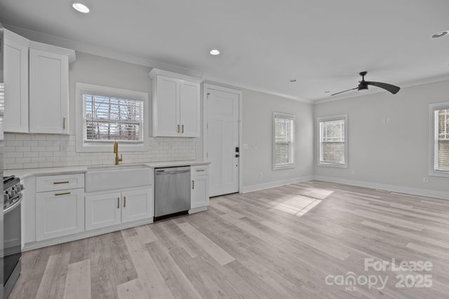 1644 Eastway Drive, Charlotte, NC 28205