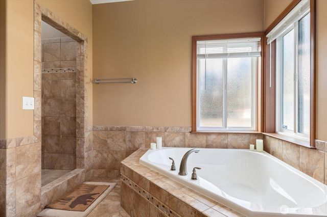 1419 Blackberry Lane, Oak Harbor, WA 98277