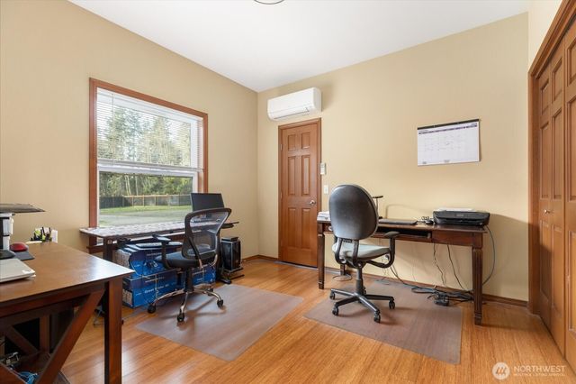 1419 Blackberry Lane, Oak Harbor, WA 98277