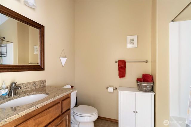 1419 Blackberry Lane, Oak Harbor, WA 98277