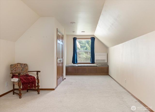 1419 Blackberry Lane, Oak Harbor, WA 98277