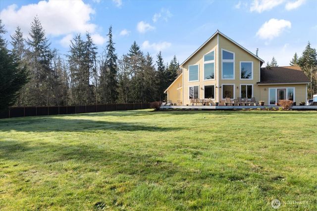 1419 Blackberry Lane, Oak Harbor, WA 98277