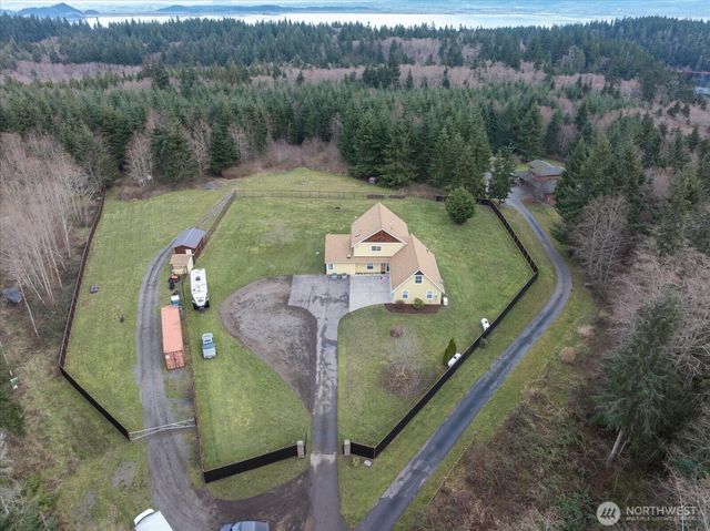 1419 Blackberry Lane, Oak Harbor, WA 98277