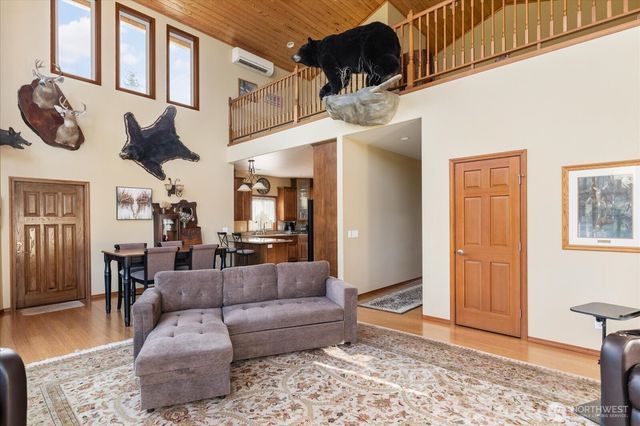 1419 Blackberry Lane, Oak Harbor, WA 98277