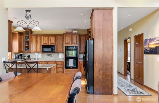 1419 Blackberry Lane, Oak Harbor, WA 98277