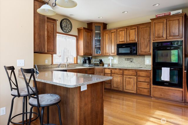 1419 Blackberry Lane, Oak Harbor, WA 98277