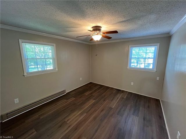2890 Beta Street, Pfafftown, NC 27040