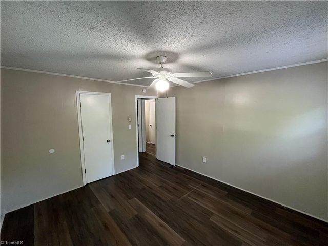 2890 Beta Street, Pfafftown, NC 27040