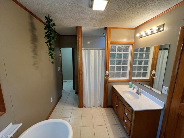 2890 Beta Street, Pfafftown, NC 27040