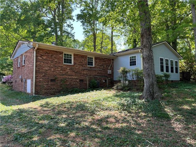 2890 Beta Street, Pfafftown, NC 27040