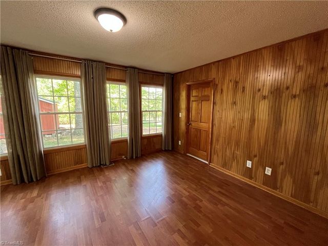 2890 Beta Street, Pfafftown, NC 27040