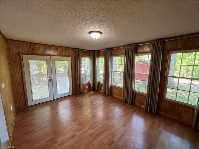 2890 Beta Street, Pfafftown, NC 27040