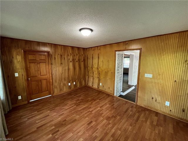 2890 Beta Street, Pfafftown, NC 27040