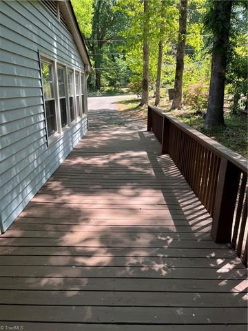 2890 Beta Street, Pfafftown, NC 27040