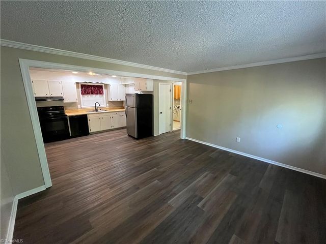 2890 Beta Street, Pfafftown, NC 27040