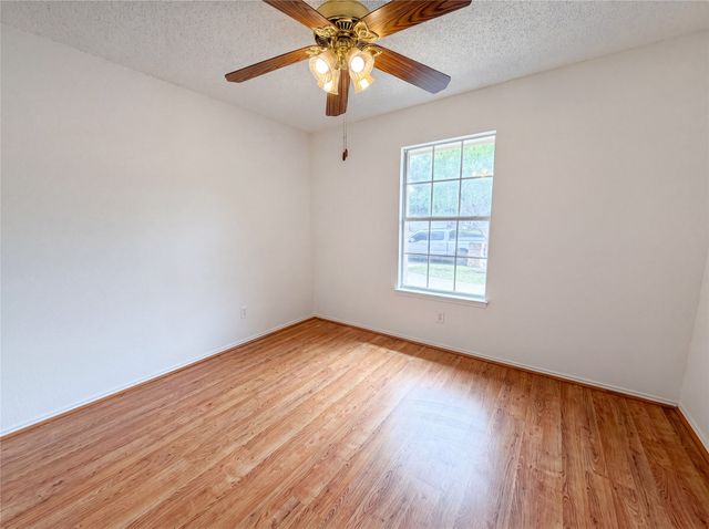1233 Windy Meadows Drive, Burleson, TX 76028