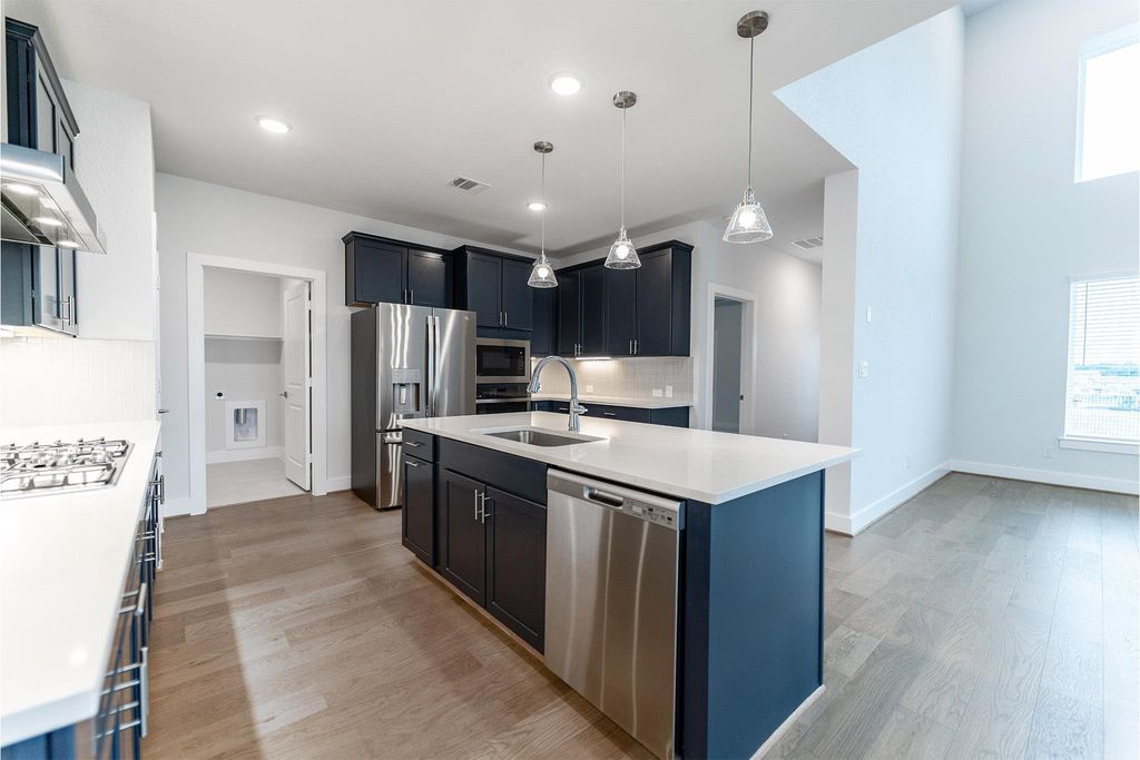 109 Joy LN, Liberty Hill, TX 78642