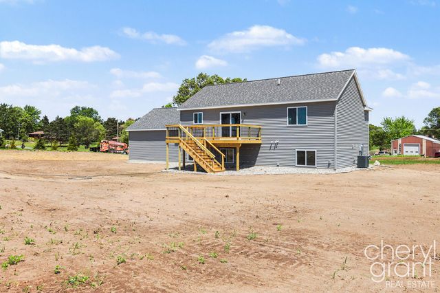 5625 Whites Bridge Road, Belding, MI 48809