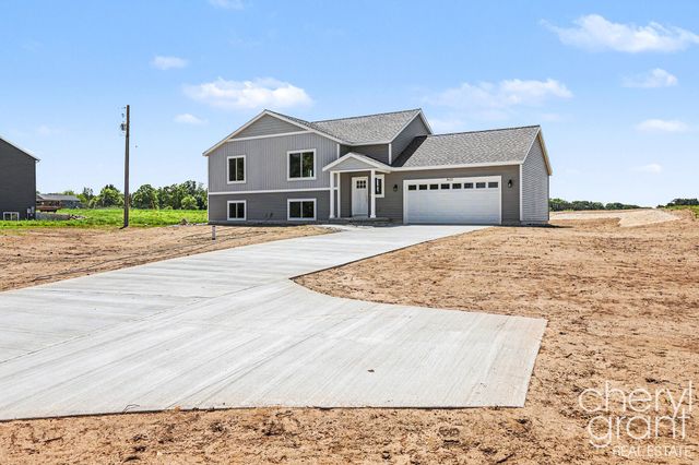 5625 Whites Bridge Road, Belding, MI 48809