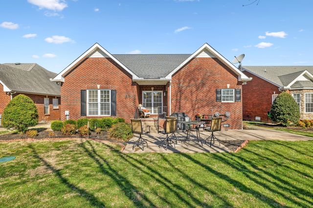 192 Winfrey Ct, Pleasant View, TN 37146