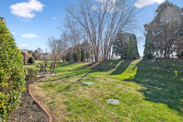 192 Winfrey Ct, Pleasant View, TN 37146