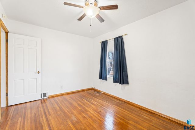 1120 N Summit Ave Avenue, Sioux Falls, SD 57104