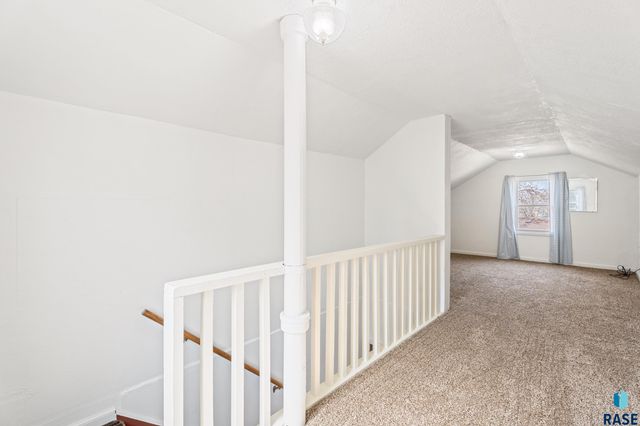 1120 N Summit Ave Avenue, Sioux Falls, SD 57104