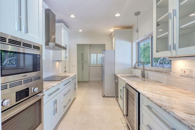 1635 Seabreeze Boulevard, Fort Lauderdale, FL 33316