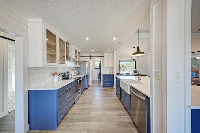 255 Glasscock RD, Liberty Hill, TX 78642