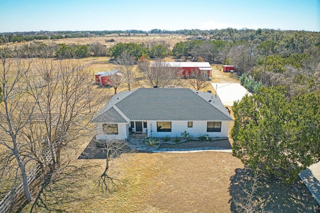255 Glasscock RD, Liberty Hill, TX 78642