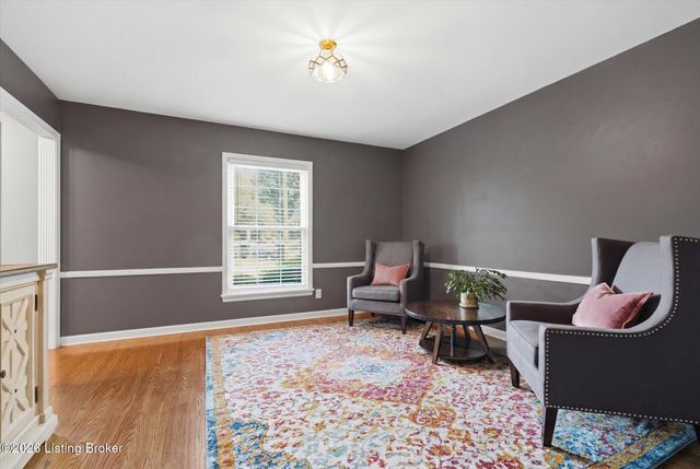 1007 Corn Island Ct, Louisville, KY 40207