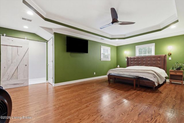 1007 Corn Island Ct, Louisville, KY 40207