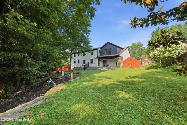 1007 Corn Island Ct, Louisville, KY 40207