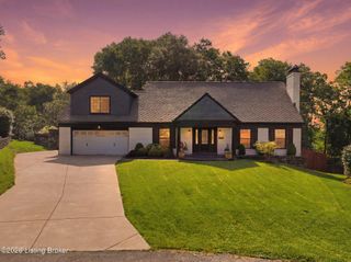 1007 Corn Island Ct, Louisville, KY 40207