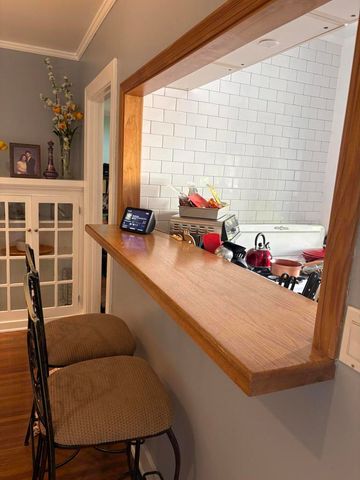 839 N Orange Drive, Los Angeles, CA 90038