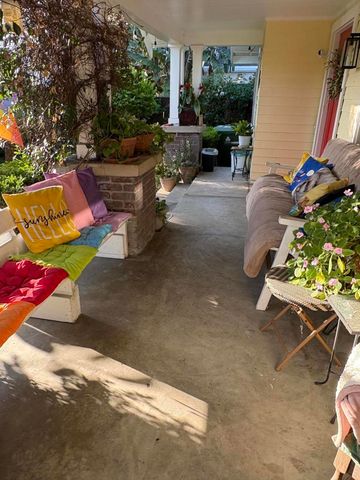 839 N Orange Drive, Los Angeles, CA 90038