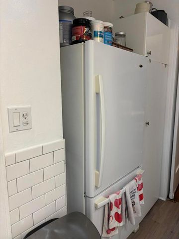 839 N Orange Drive, Los Angeles, CA 90038