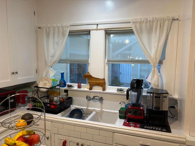 839 N Orange Drive, Los Angeles, CA 90038