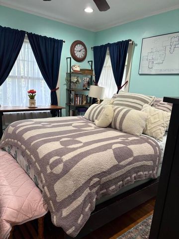 839 N Orange Drive, Los Angeles, CA 90038