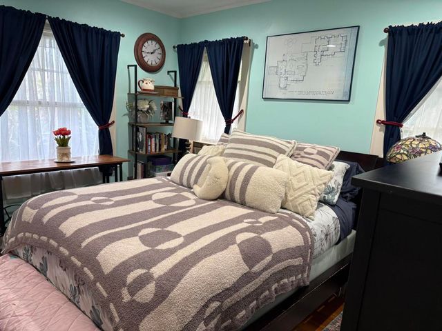 839 N Orange Drive, Los Angeles, CA 90038