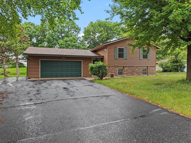 2288 Phylis Court E, Maplewood, MN 55119
