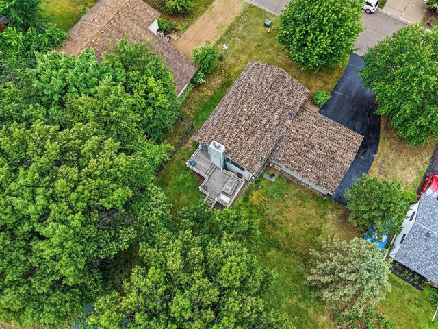 2288 Phylis Court E, Maplewood, MN 55119
