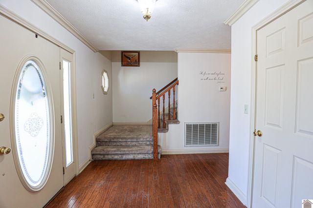 735 Christa Dr, Paducah, KY 42003