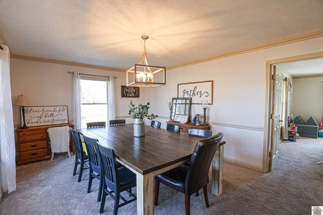 735 Christa Dr, Paducah, KY 42003