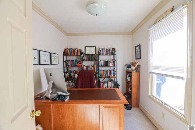 735 Christa Dr, Paducah, KY 42003