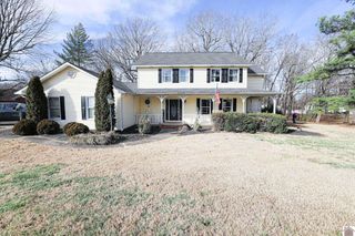 735 Christa Dr, Paducah, KY 42003