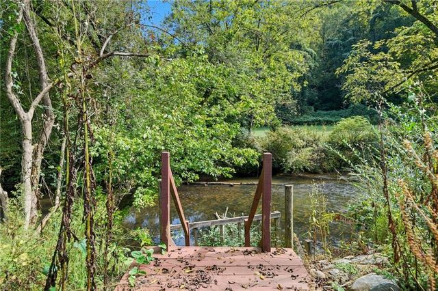 195 River Street, Ellijay, GA 30540