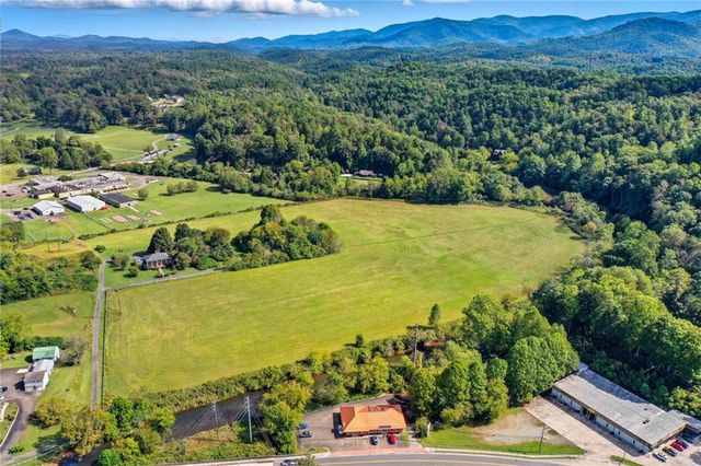 195 River Street, Ellijay, GA 30540